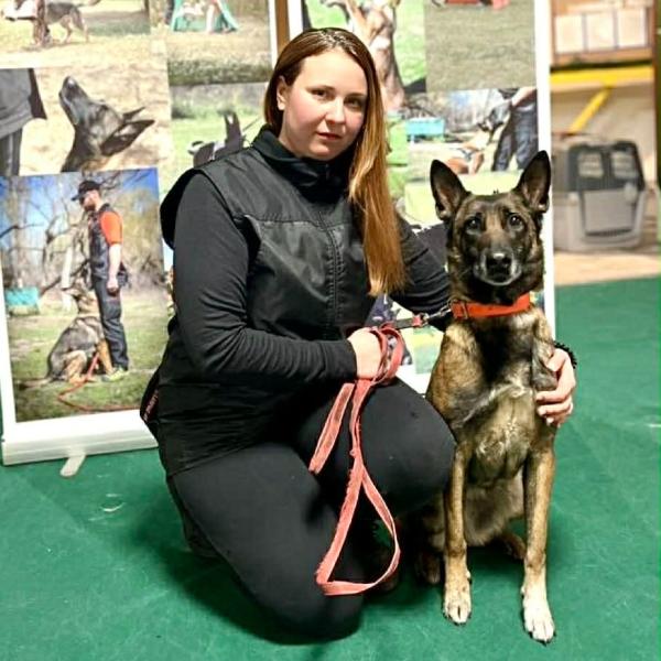 Ilona Porciulean in pes 