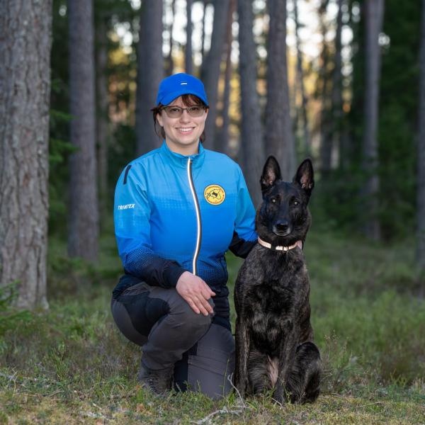 Margot Luukas in pes Nora