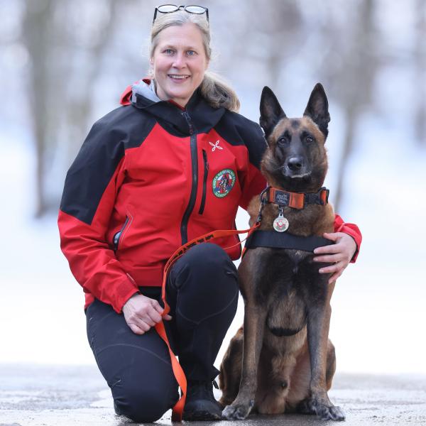 Alenka  Ciglar in pes Goofy