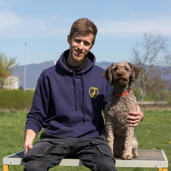 Rafael Dubrović in pes lava