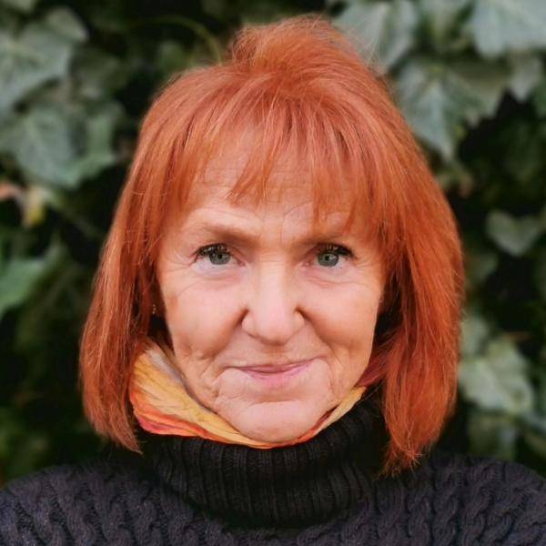 Kathy Denille in pes 